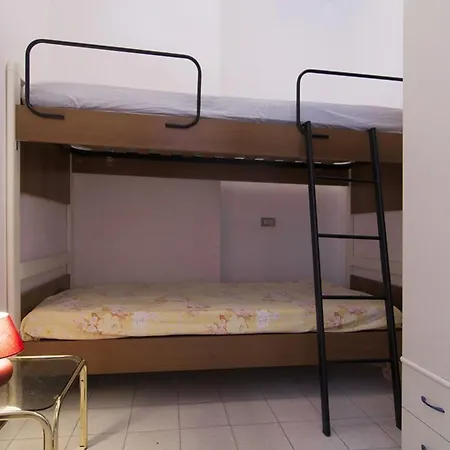 Appartement To Follonica